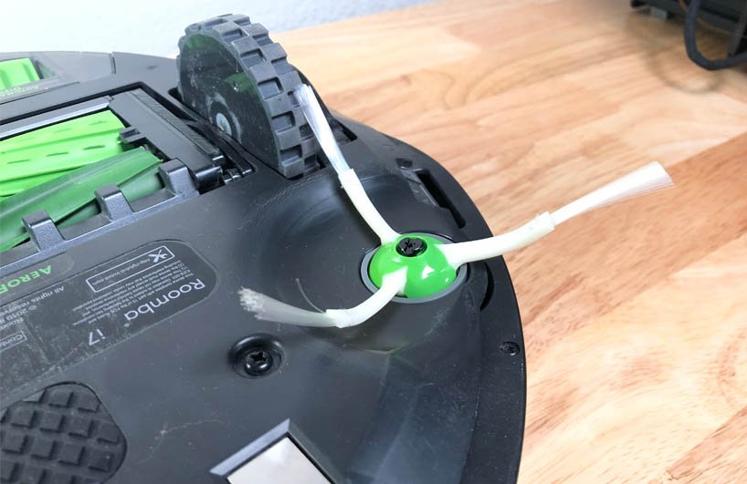 nên dùng chổi quét robot hút bụi nào