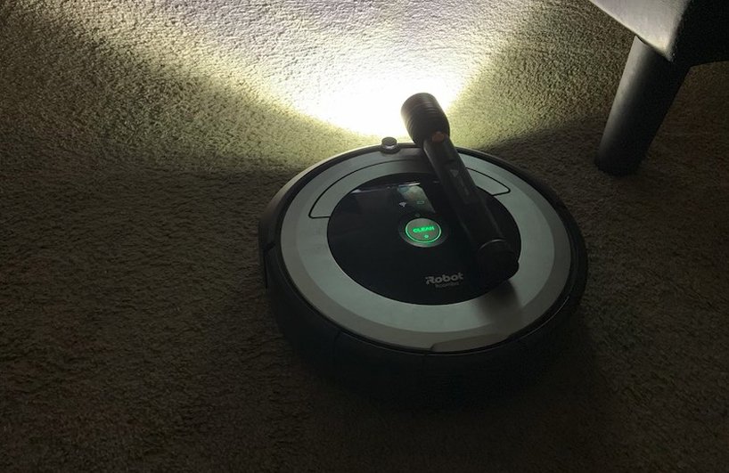 robot hút bụi roomba có hoạt động trong bóng tối không?