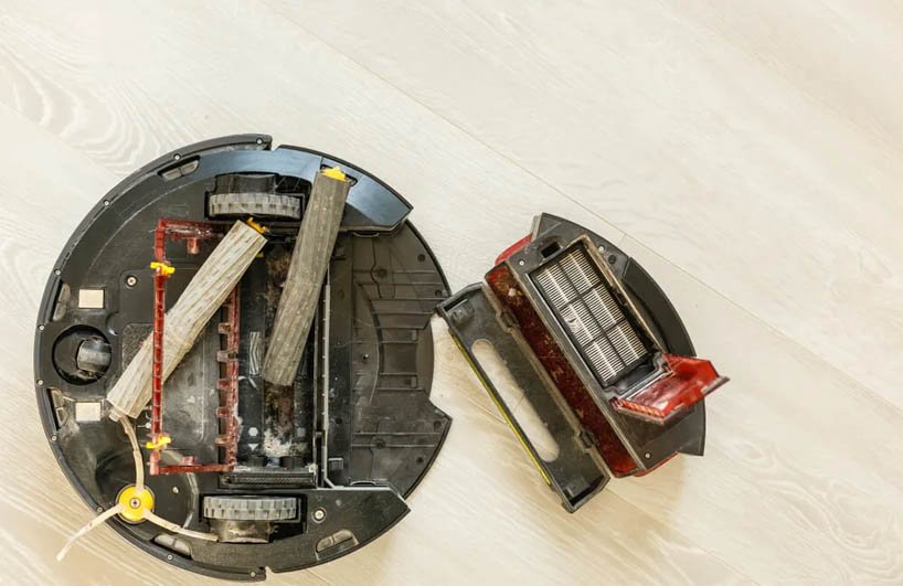 chổi cạnh của Roomba không quay
