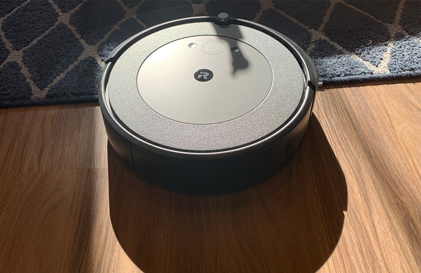 robot hút bụi Roomba bị kẹt